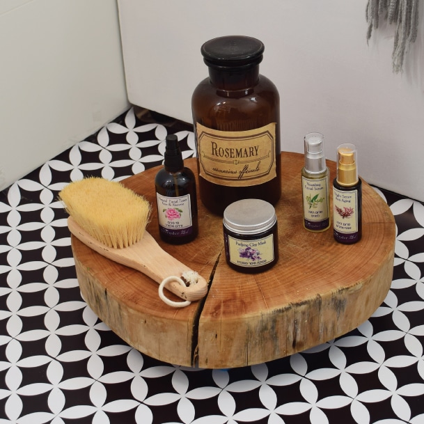 מגוון תמציות וסרומים